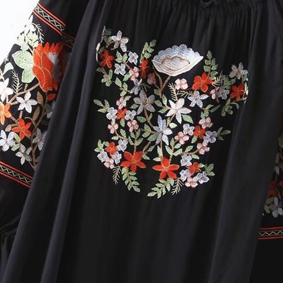 Gorgeous Mini Dress size 6 - Picture 2 of 4